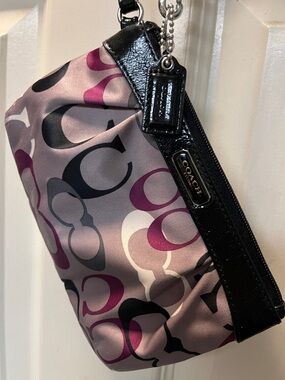 Cute Coach Multicolor Signature Wristlet in Wine, Gray & Black hangtag included